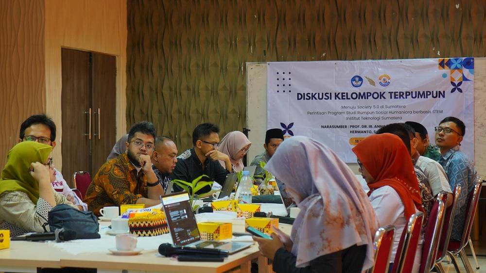 Diskusi Kelompok Terpumpun (DKT) Itera, Bertajuk “Menuju Society 5.0 di Sumatera – Perintisan Program Studi Rumpun Sosial Humaniora Berbasis STEM”
