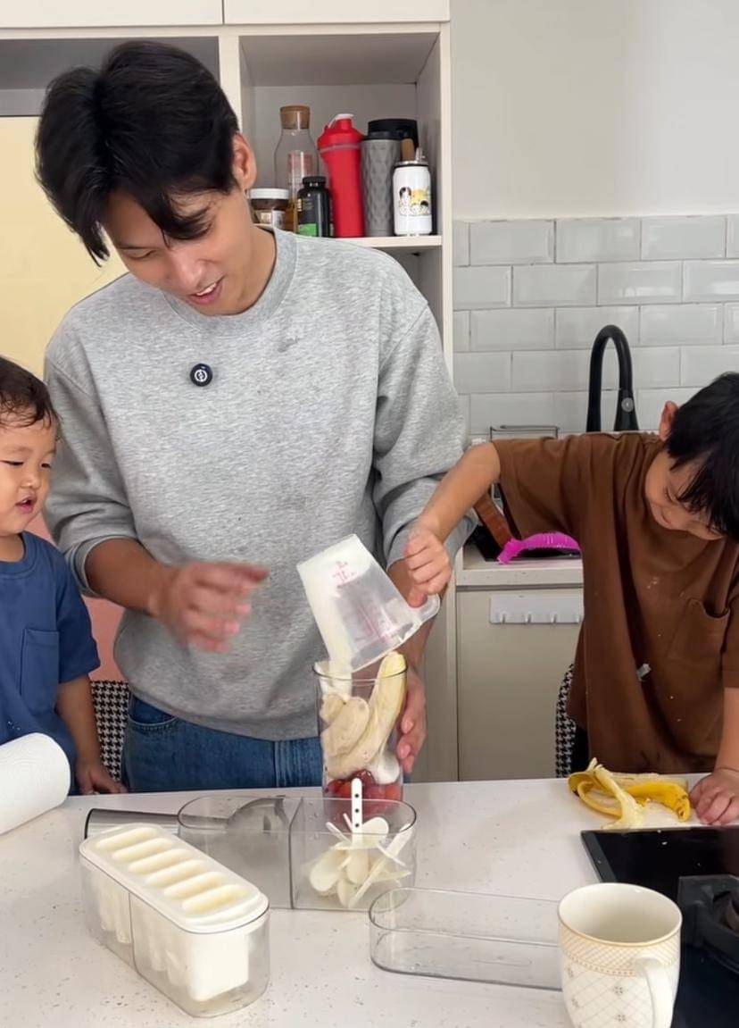 potret Na Daehoon momen ketiga anaknya (Instagram.com/daehoon_na)