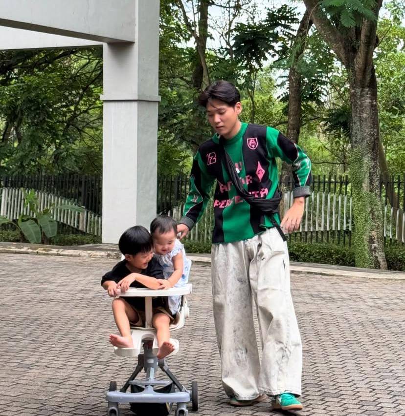 potret Na Daehoon momen ketiga anaknya (Instagram.com/daehoon_na)