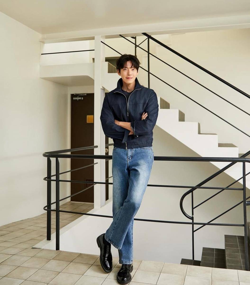 OOTD smart casual Kim Woo Bin.