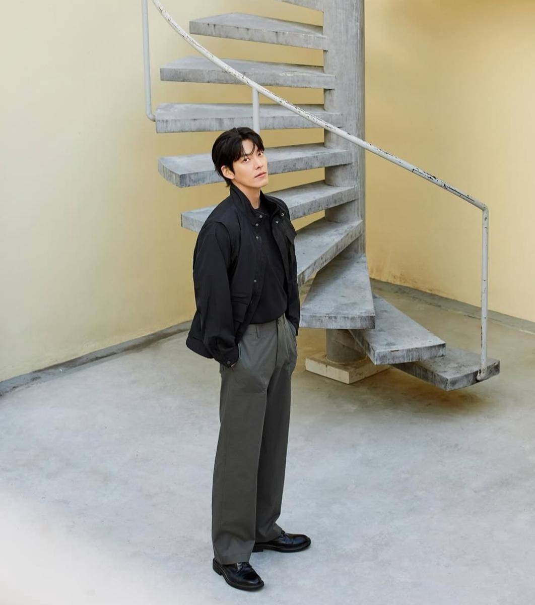 OOTD smart casual Kim Woo Bin.