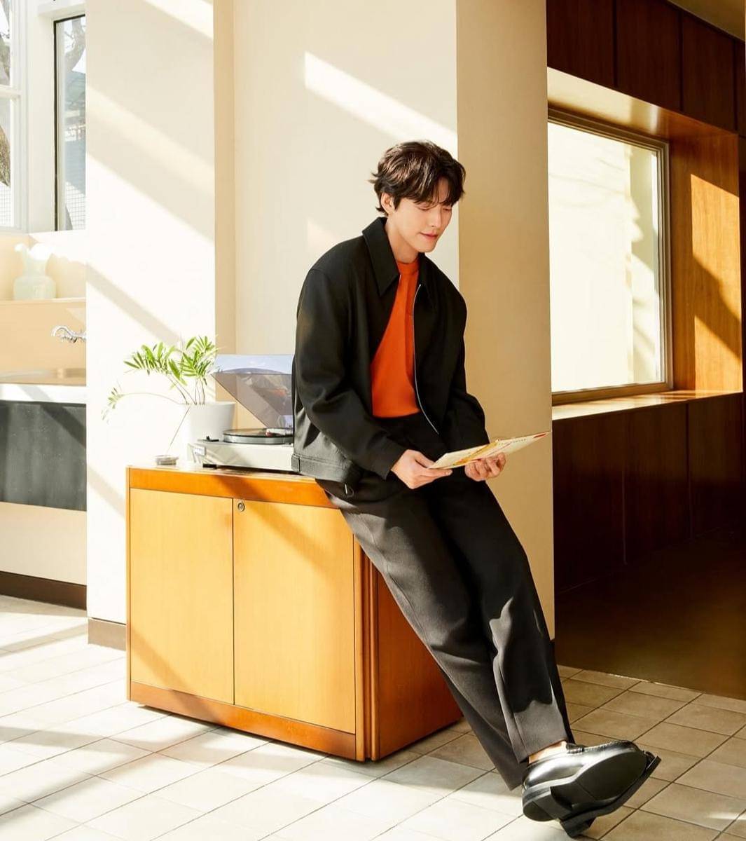 OOTD smart casual Kim Woo Bin.