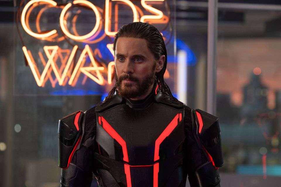cuplikan adegan yang diperankan Jared Letto dalam film Tron: Ares