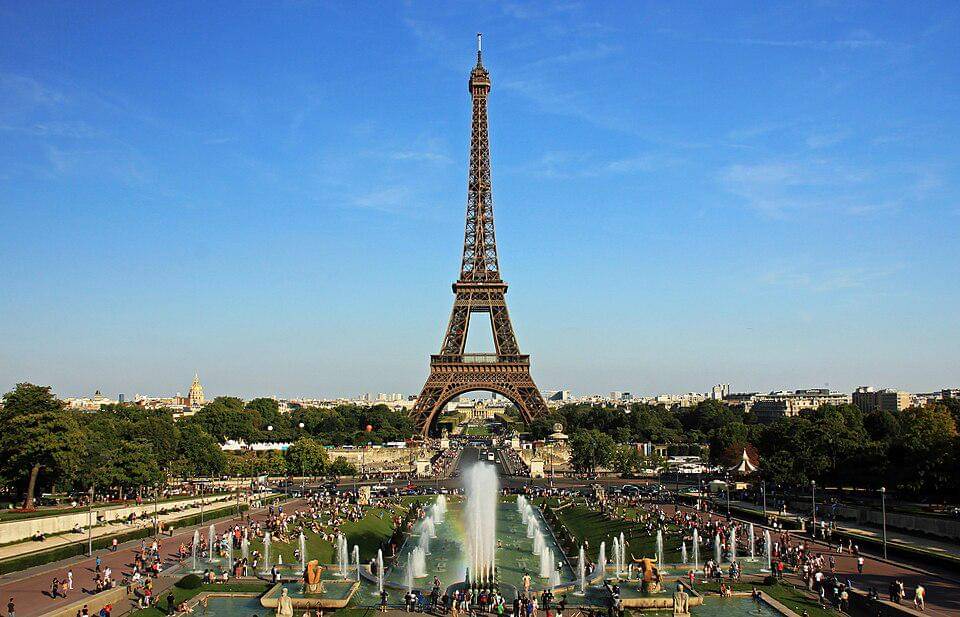 potret Menara Eiffel yang indah