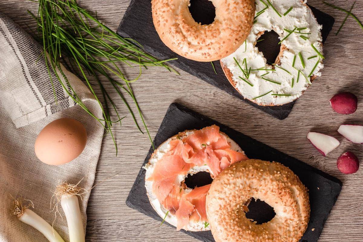 ilustrasi bagel ala New York