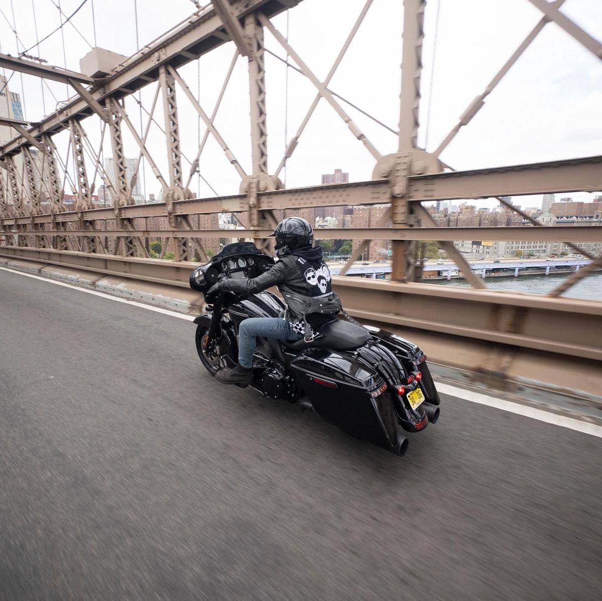 Desta touring di New York