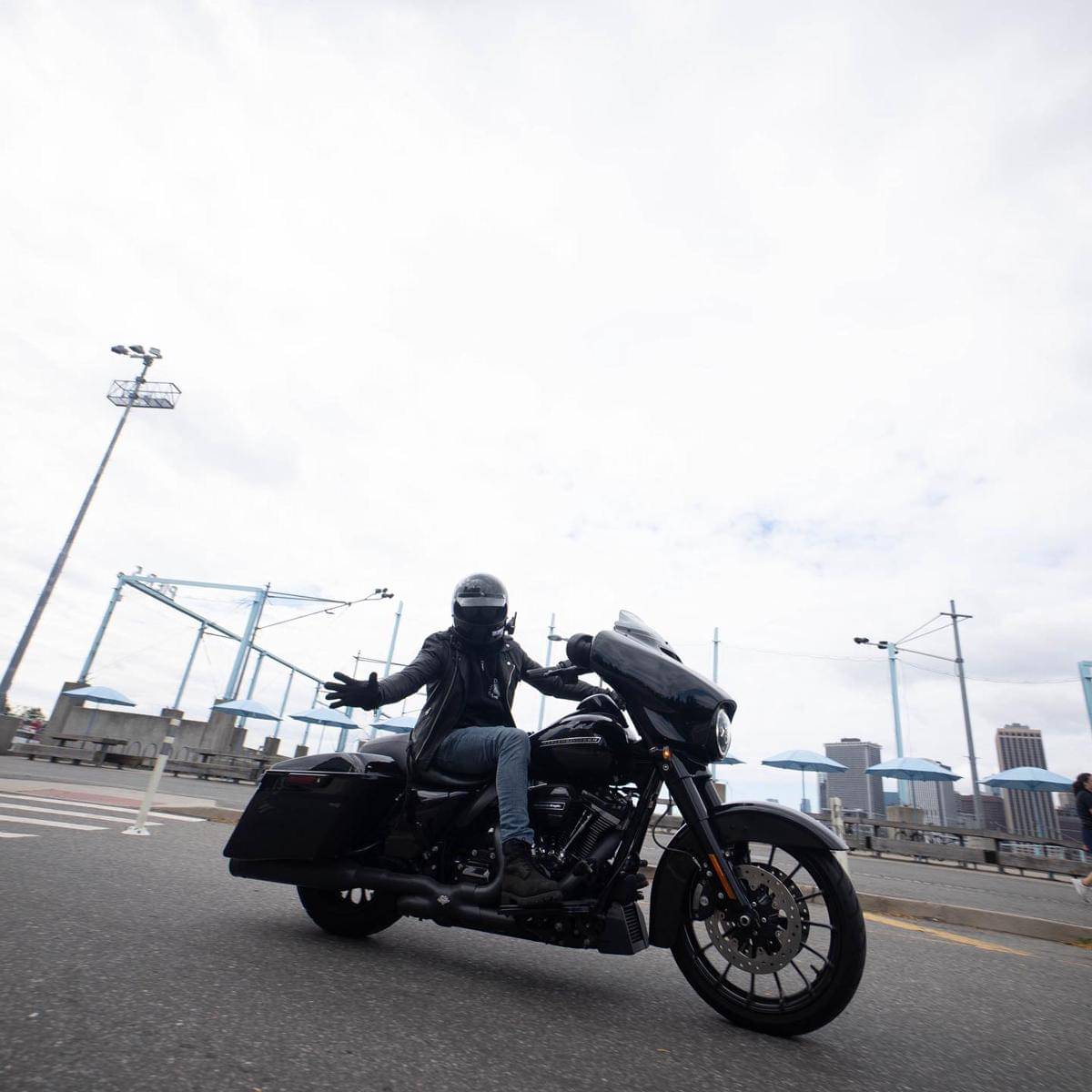 Desta touring di New York