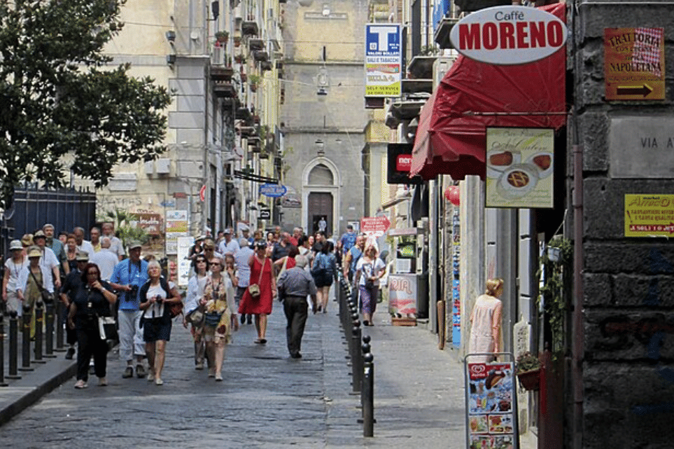 potret Kota Napoli, Italia