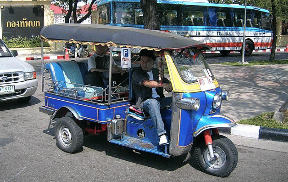 potret tuk tuk