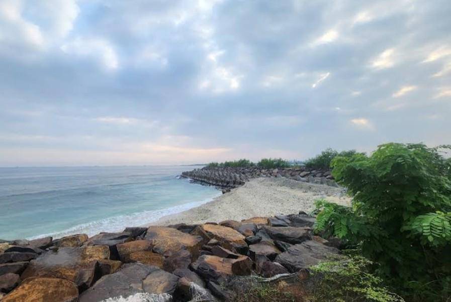 Pantai Lalassa