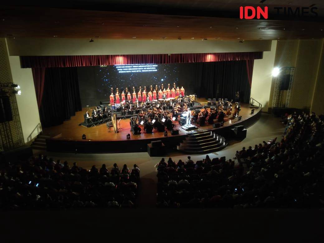 Grego Julius Orchestra, di Auditorium Driyarkara Universitas Sanata Dharma Yogyakarta, Sabtu (18/10/2025). (IDN Times/Herlambang Jati Kusumo)