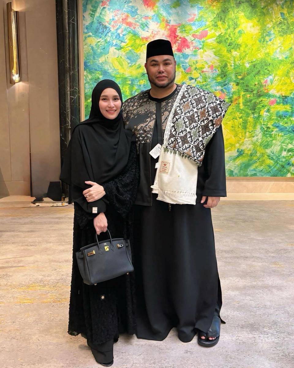 Ayu Ting Ting dan Ivan Gunawan menghadiri pengajian Habib Umar