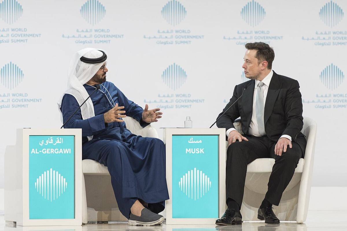 Mohammed Al Gergawi dan Elon Musk di World Government Summit
