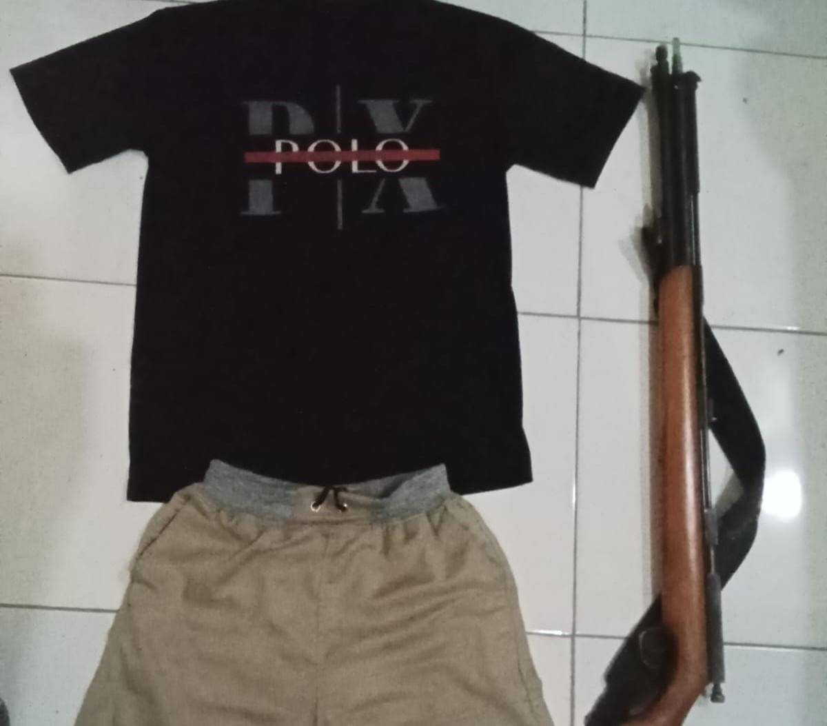 Barang bukti pelaku penembakan di Sungai Keruh. (Dok. Polsek Sungai Keruh)