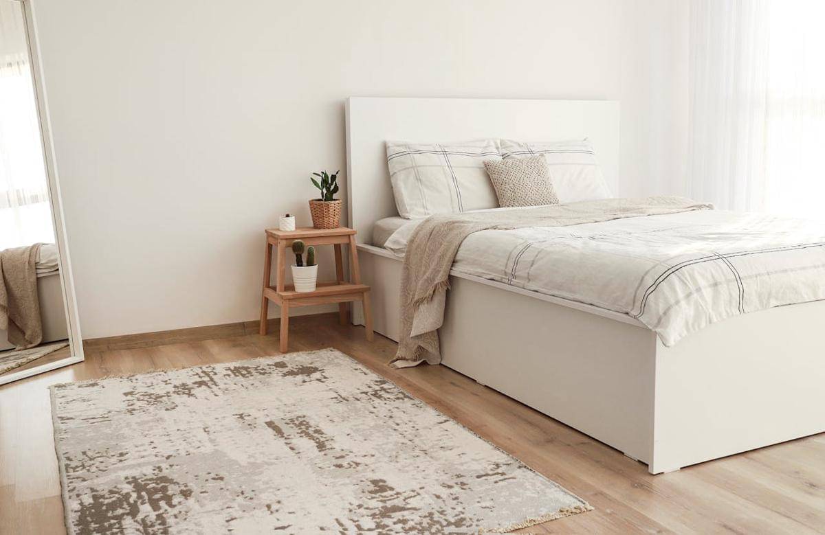 https://www.pexels.com/photo/scandinavian-bedroom-design-minimal-concept-15131055/