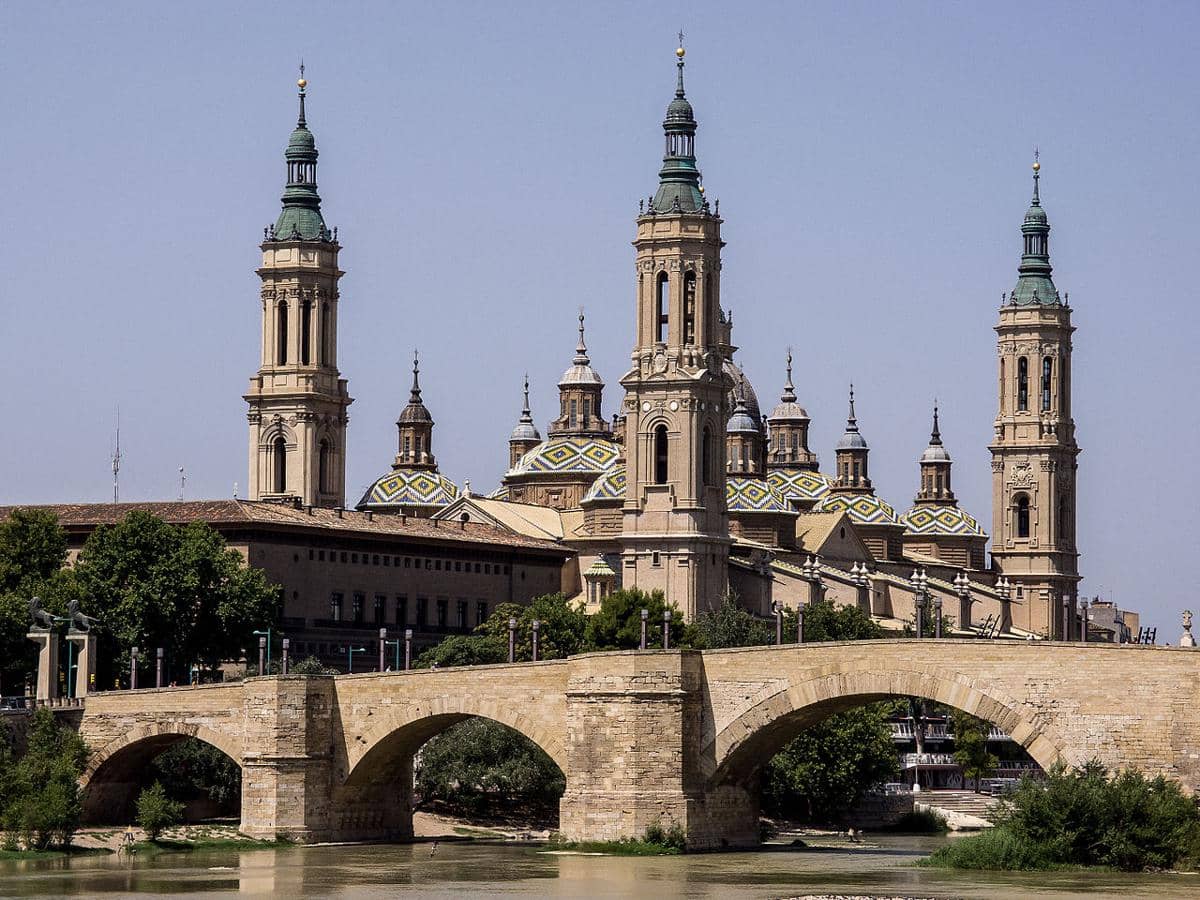 Mengenal Basilika St. Maria dari Pilar, Gereja Bersejarah Kota Zaragoza