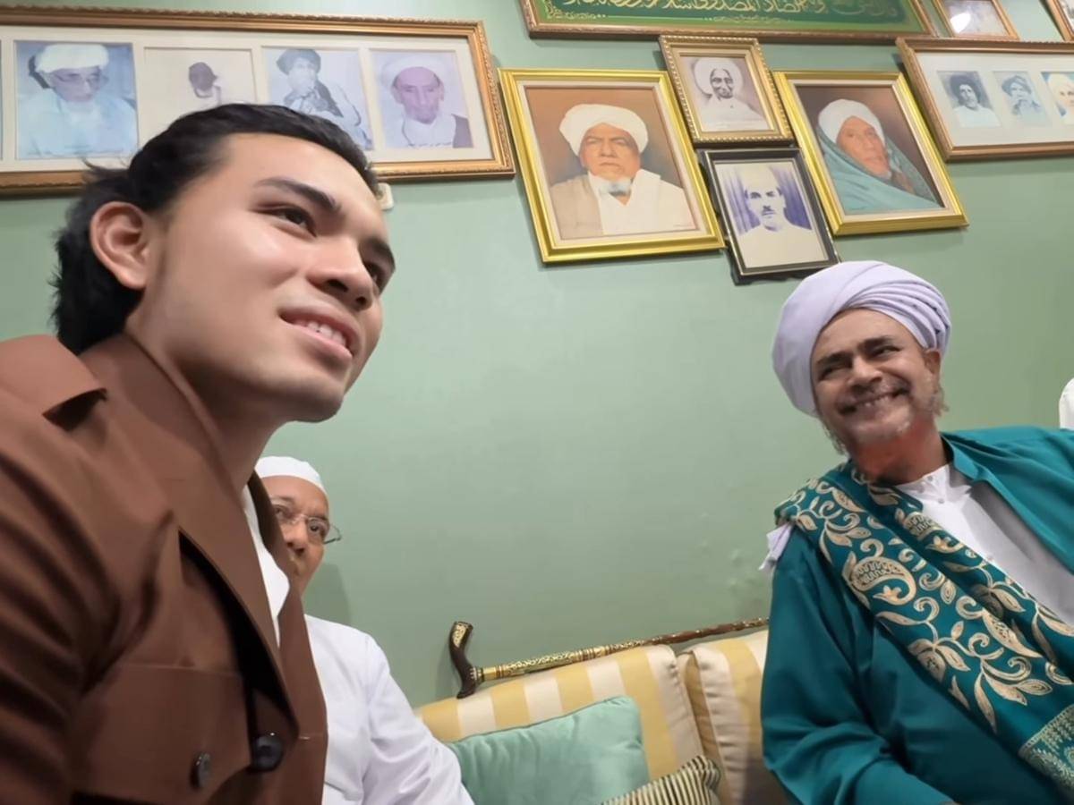artis bertemu Habib Umar