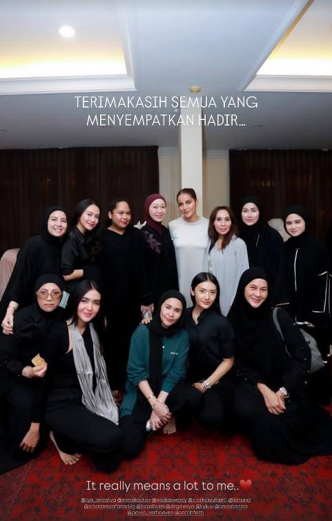 Tahlilan 7 Hari Ibunda Olla Ramlan (instagram.com/ollaramlan)