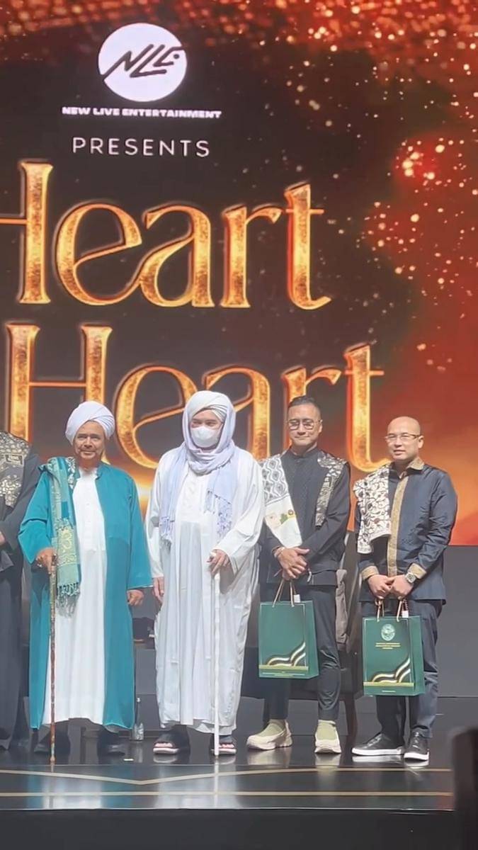 artis bertemu Habib Umar