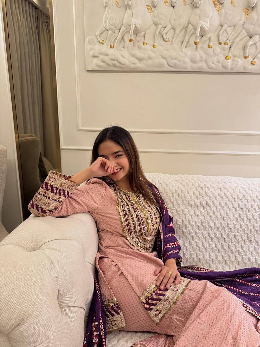 Anushka Sen