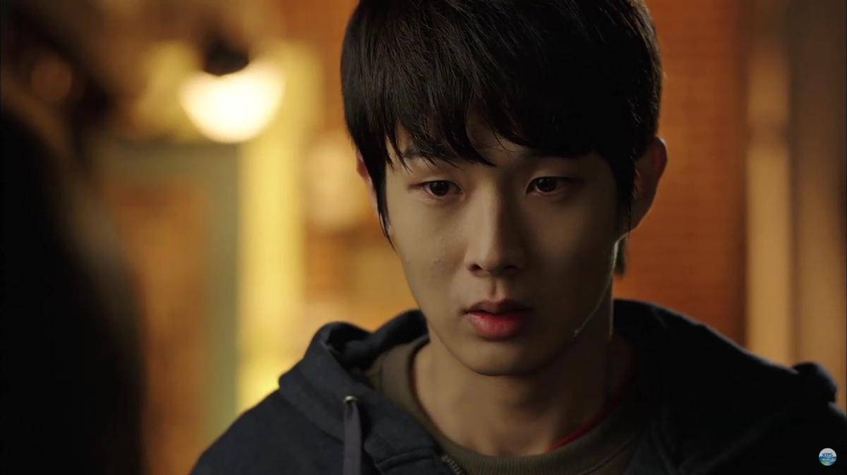 Choi Woo Shik di drama Culprit Among Friends