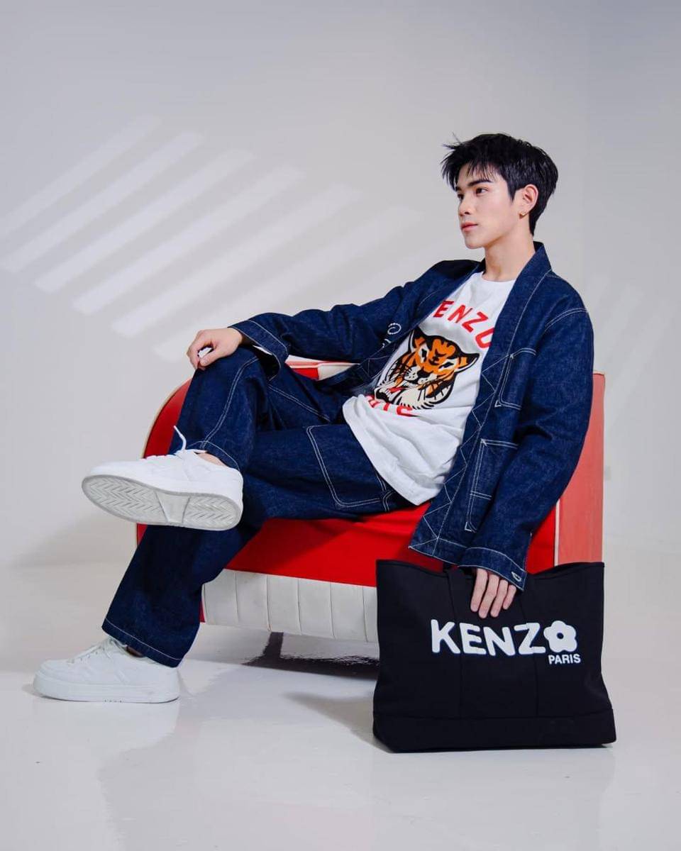 mix and match denim outfit ala Fourth Nattawat