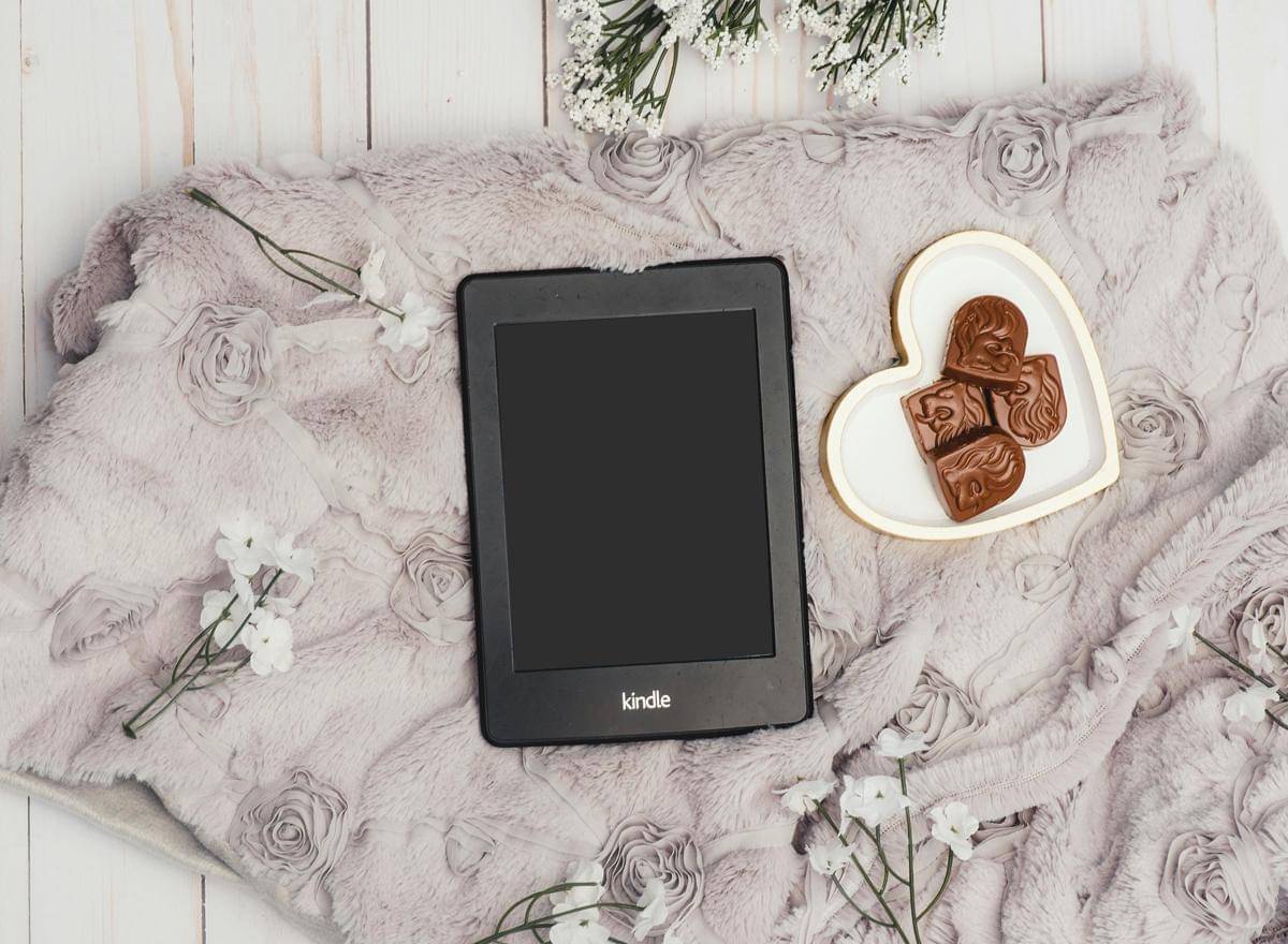 Kindle (pexels/@adrienne-andersen)