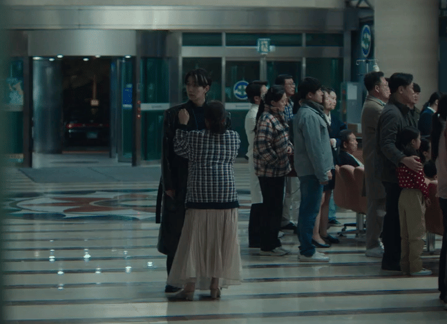 still cut drama Korea Typhoon Family