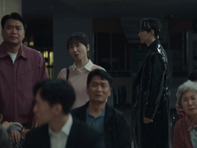 still cut drama Korea Typhoon Family