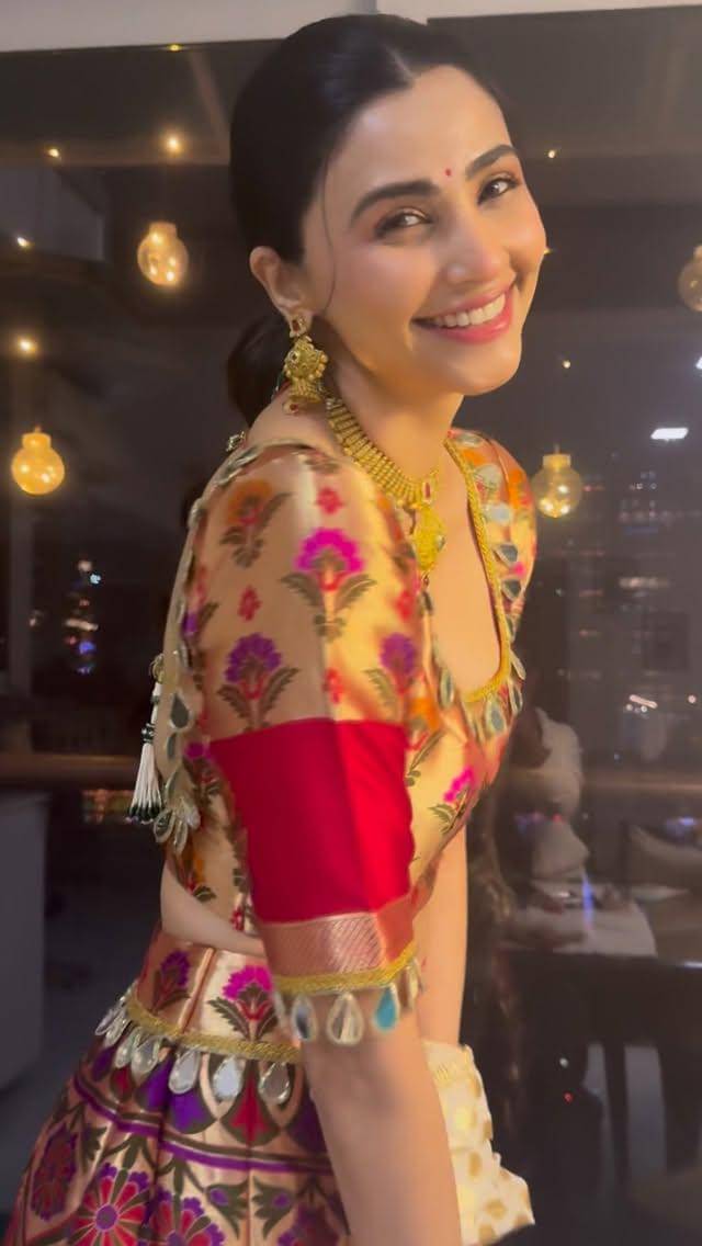 Daisy Shah