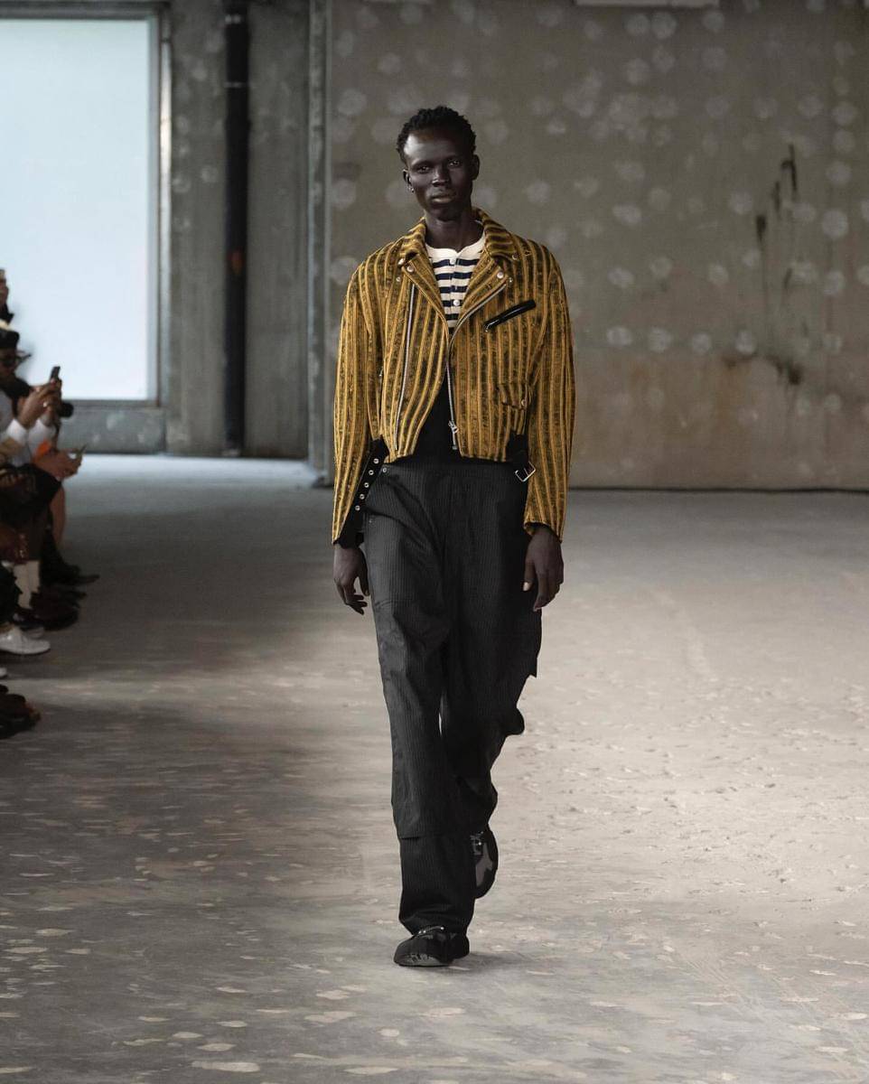 Koleksi Junya Watanabe S/S '26 di Paris Fashion Week Menswear
