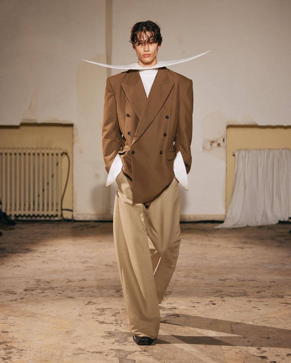 Koleksi Egonlab S/S '26 di Paris Fashion Week