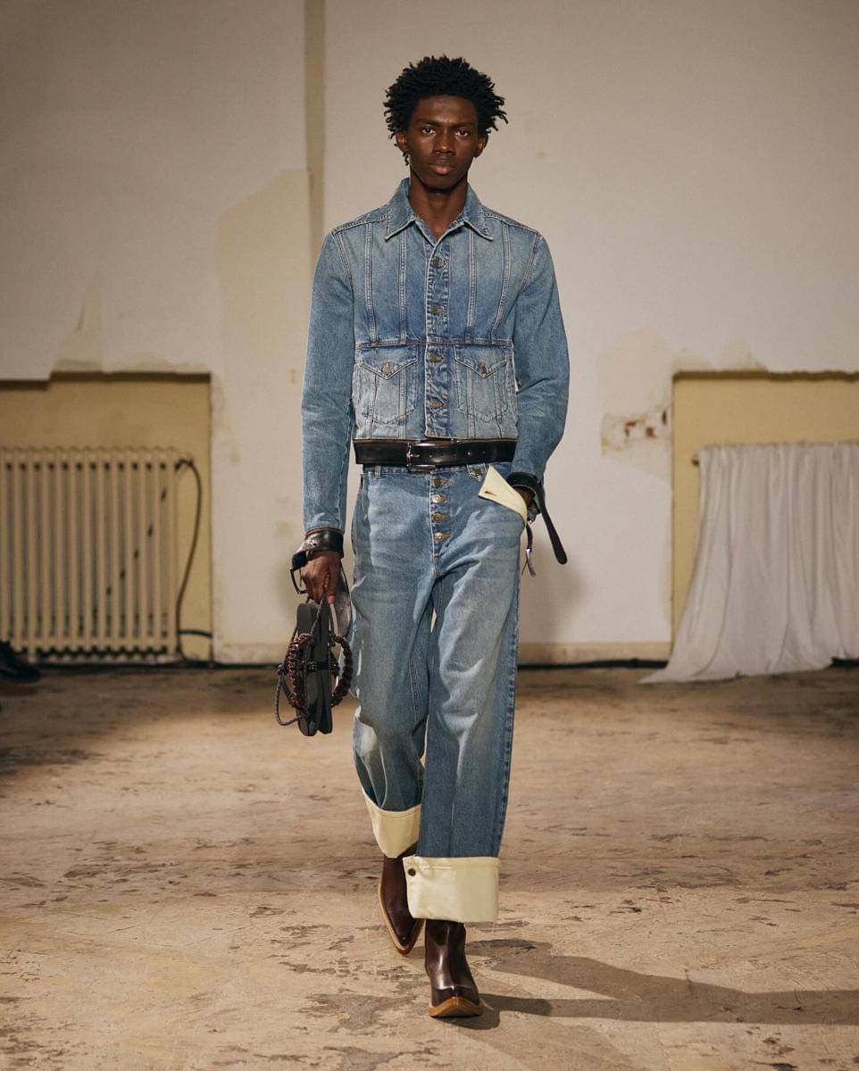 Koleksi Egonlab S/S '26 di Paris Fashion Week