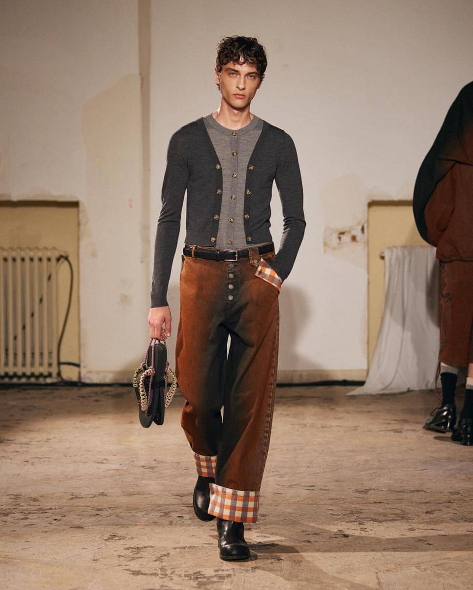 Koleksi Egonlab S/S '26 di Paris Fashion Week