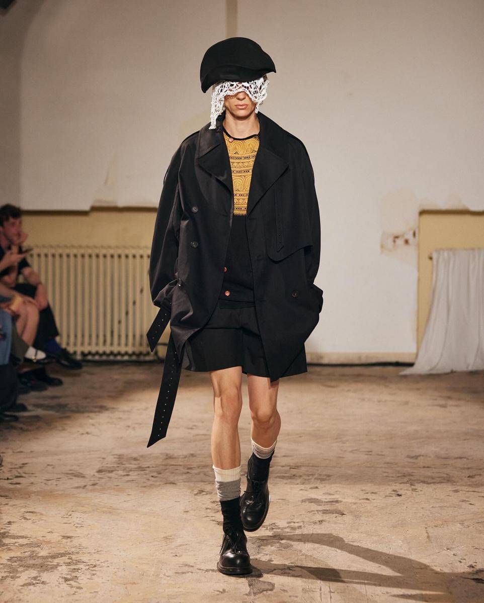 Koleksi Egonlab S/S '26 di Paris Fashion Week