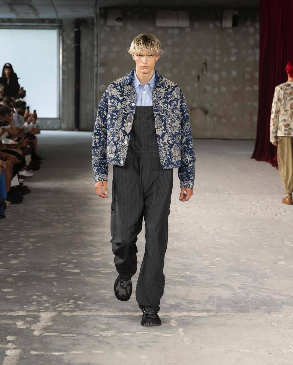 Koleksi Junya Watanabe S/S '26 di Paris Fashion Week Menswear
