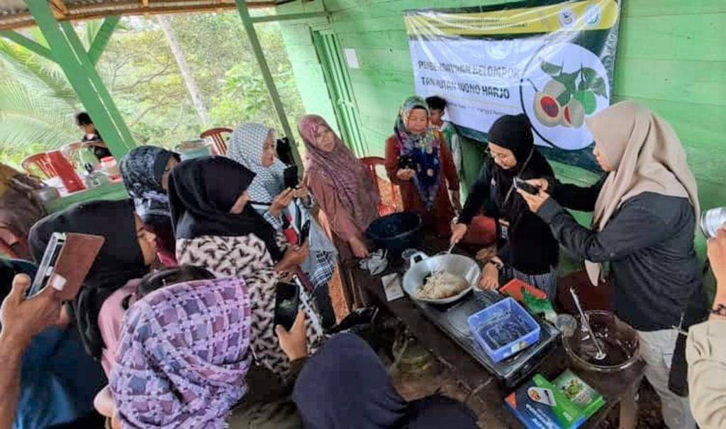 Kegiatan Pengabdian kepada Masyarakat (PkM), Dosen Program Studi Rekayasa Kehutanan Itera Memberdayakan Kelompok Tani Hutan (KTH) Wono Harjo, Padang Cermin, Kabupaten Pesawaran