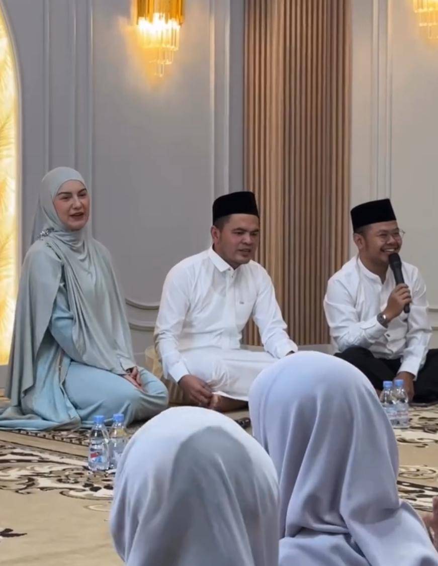 Anniversary Irish Bella dan Haldy Sabri