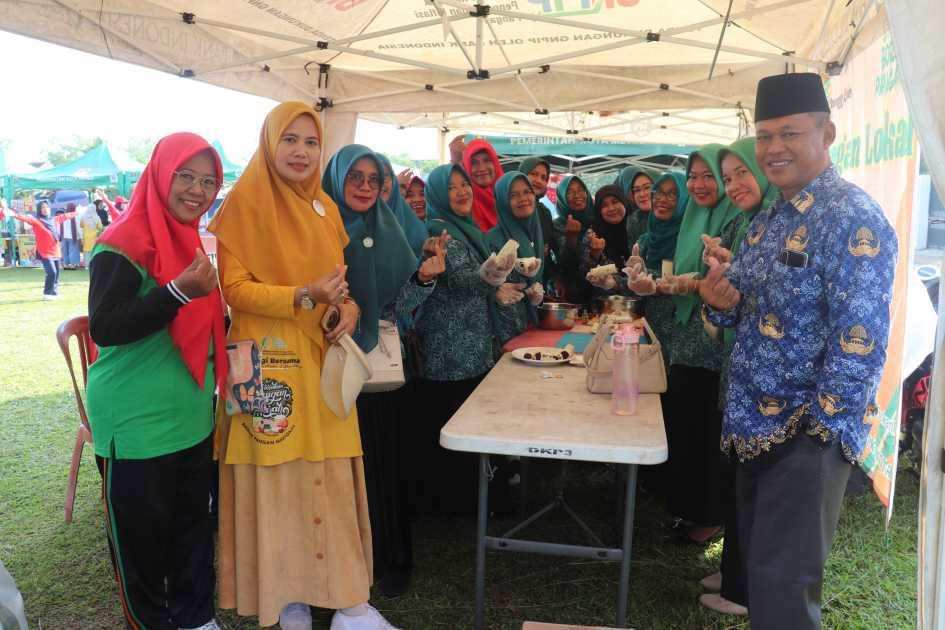 Pemkot Metro Gelar Pasar Tani Metro Bahagia di Lapangan Rejomulyo