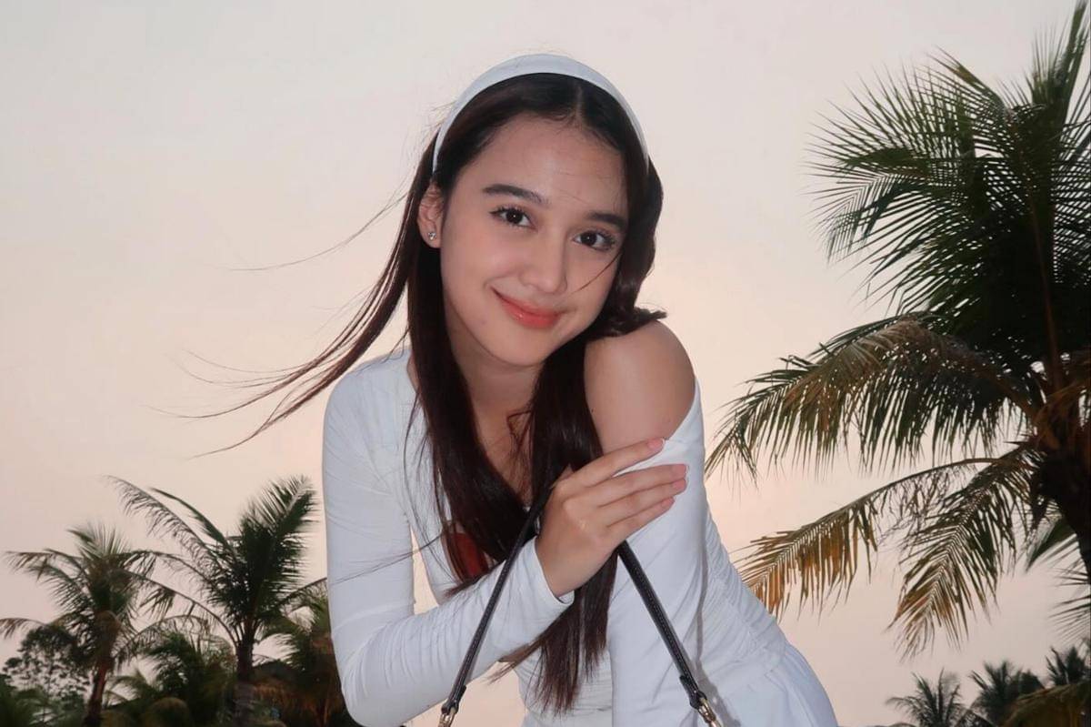 Esta Pramanita pemeran Aluna di sinetron Cinta Sedalam Rindu
