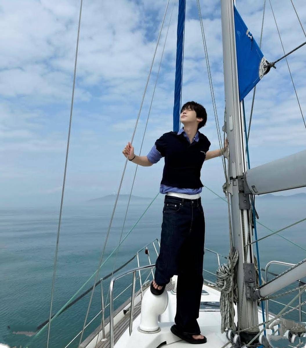 OOTD ala Doyoung NCT.