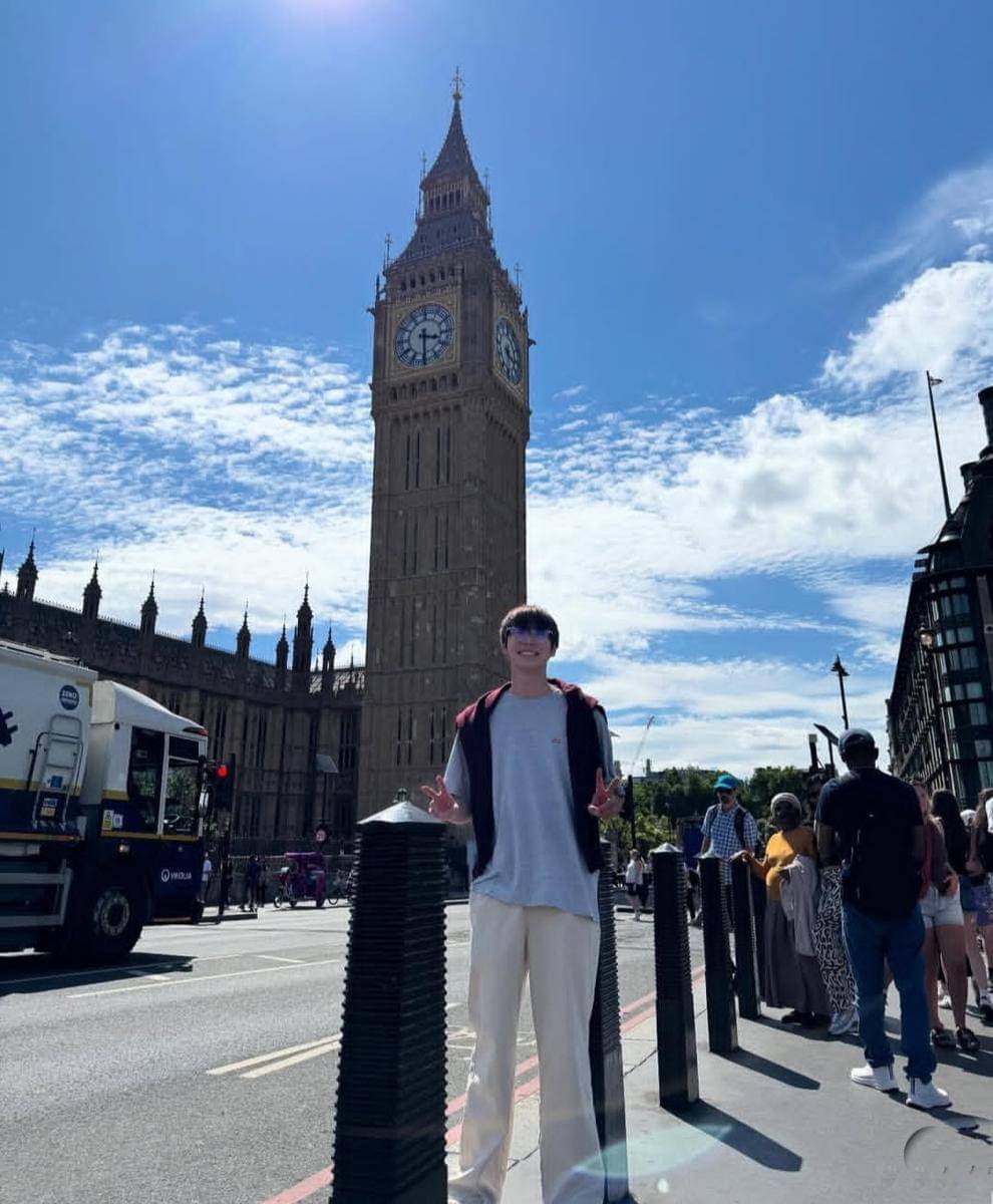 OOTD ala Doyoung NCT.