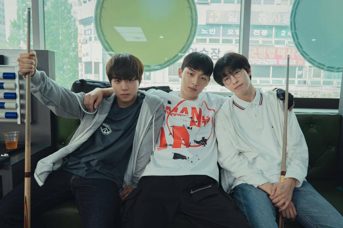 potret Hong Kyung di still cuts drama Weak Hero Class. 