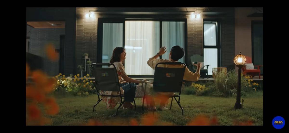 potret Choi Woo Shik dan Jung So Min di Mv Ost Would You Marry Me.