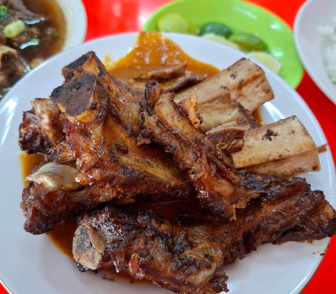 konro bakar di RM Marannu (google.com/maps/Utami)