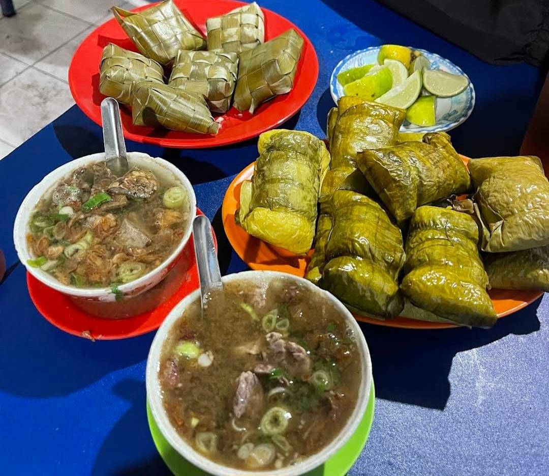 coto makassar di Coto Makassar Daeng Ngawing