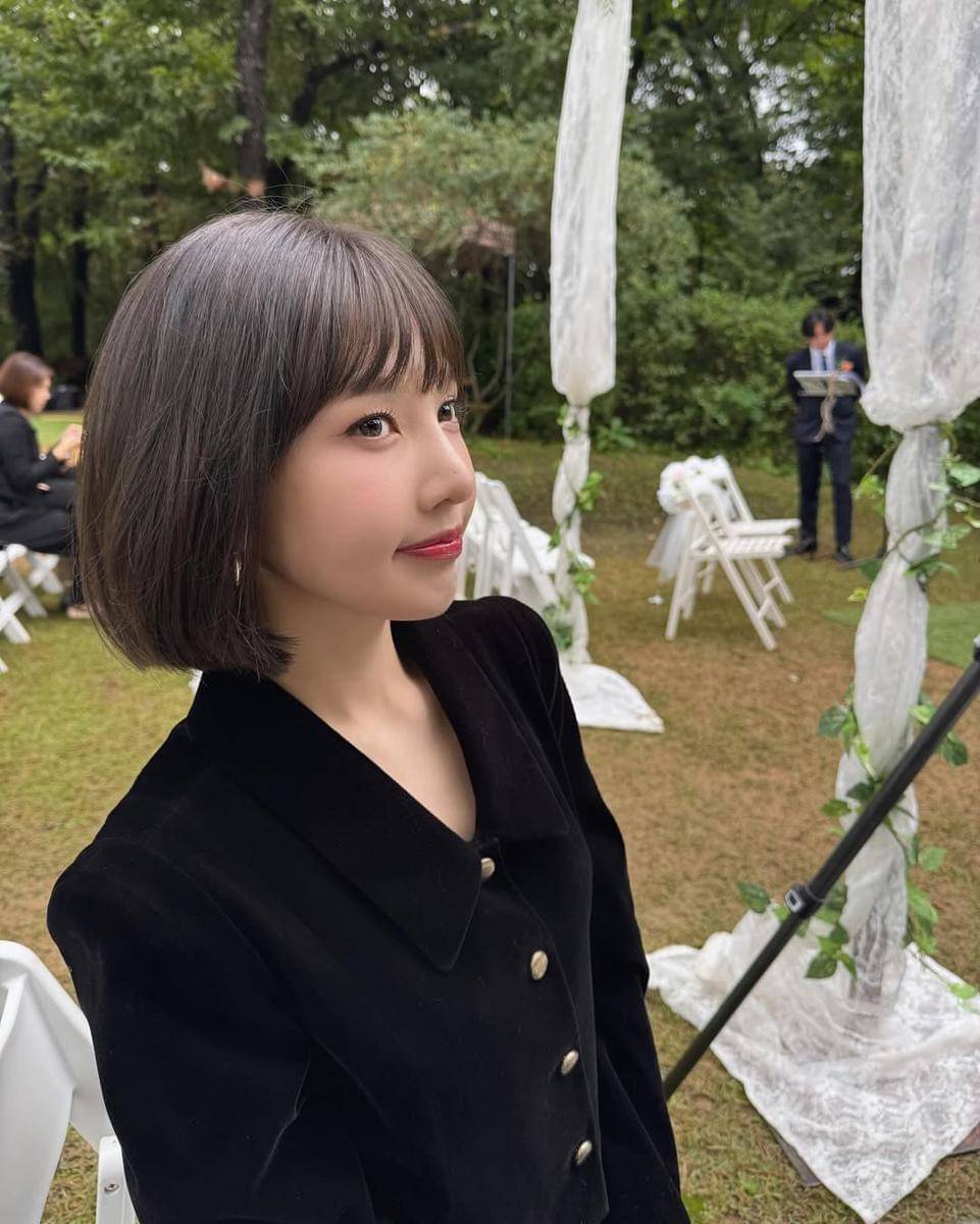 potret Joy Red Velvet di pernikahan sang adik