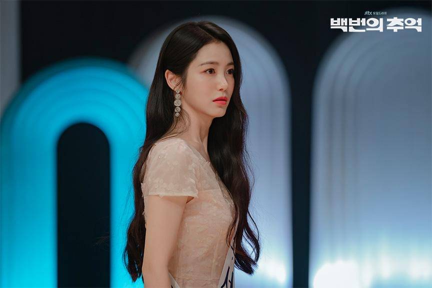 Shin Ye Eun di A Hundred Memories