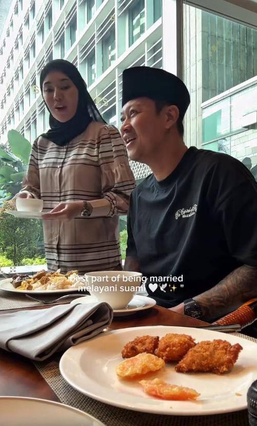 Clara Shinta dan Suami usai Menikah (instagram.com/clarashintareal)