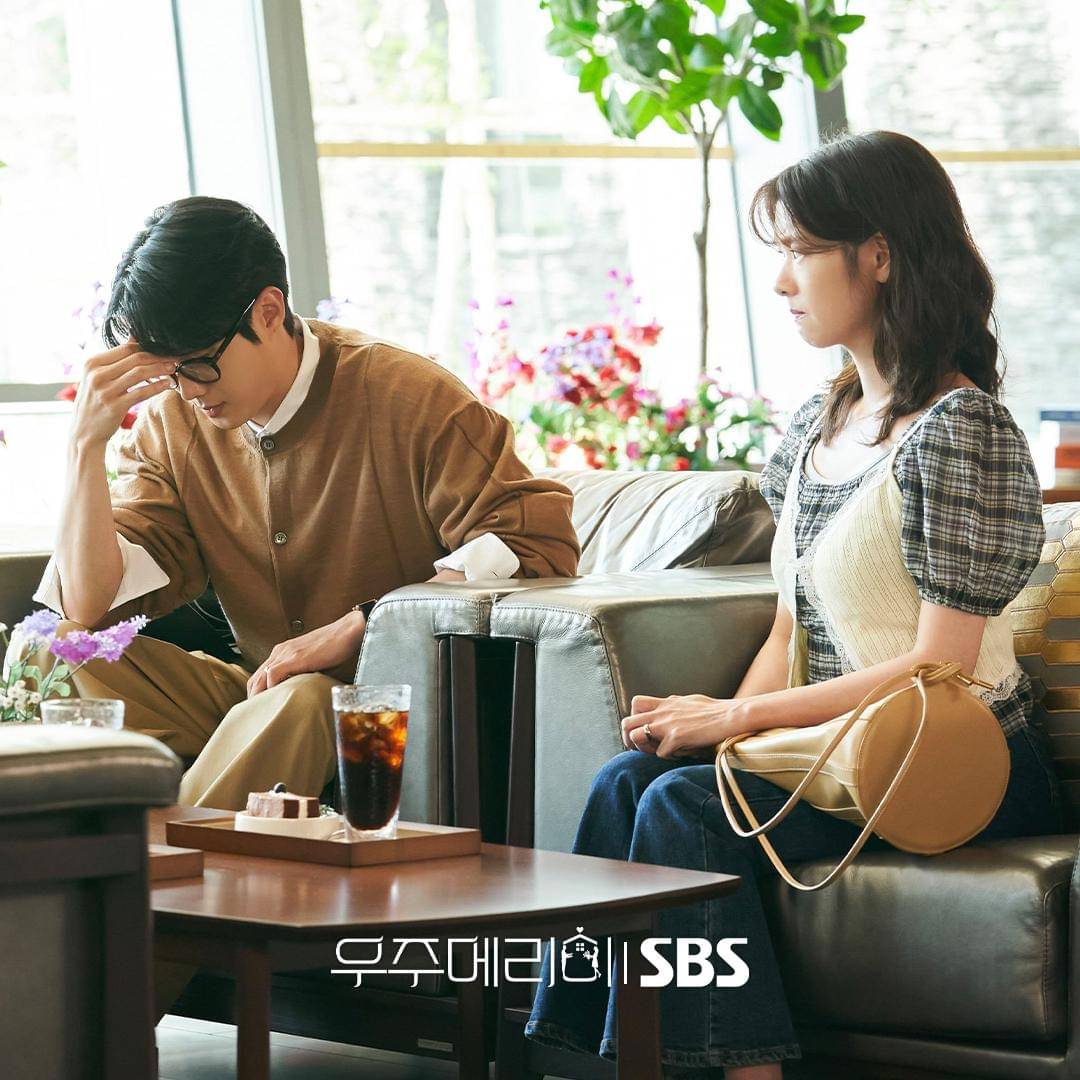 Jung So Min dan Choi Woo Sik di drakor Would You Marry Me
